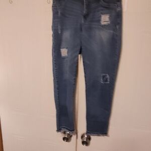 Women's Relativity Distressed Blue Jeans